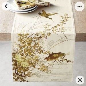 🪶Williams Sonoma🪶 Walden Print Table Runner